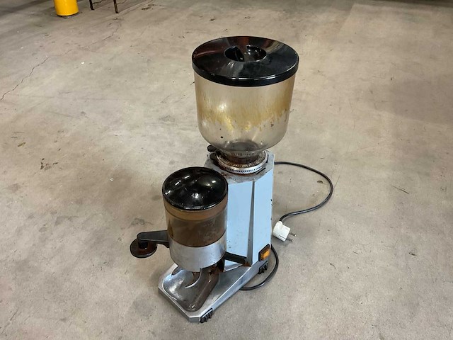 Fiorenzato mestre elektrische koffiemolen - afbeelding 1 van  3