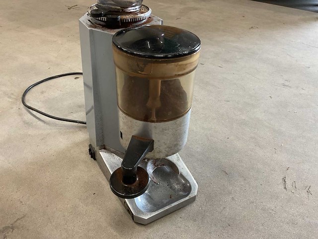 Fiorenzato mestre elektrische koffiemolen - afbeelding 2 van  3