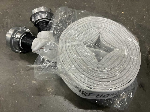 Fire hose - 2 inch - 20 meter met storz koppelingen - brandslang - afbeelding 1 van  1
