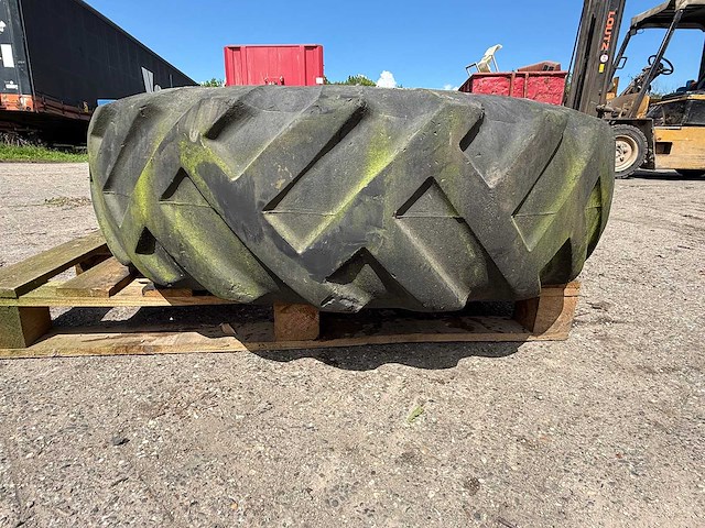 Firestone - band 13.00-24 - afbeelding 6 van  8