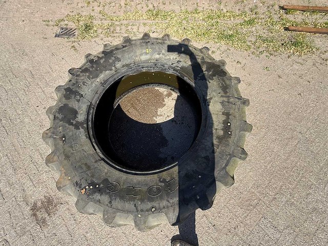 Firestone - band 650/65 r42 - afbeelding 1 van  10