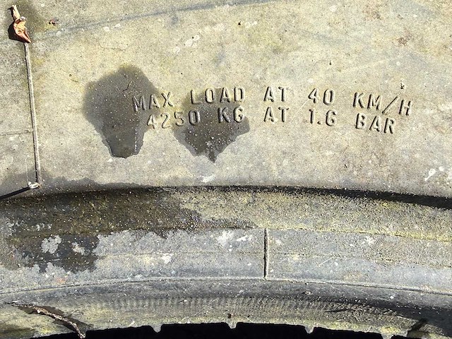 Firestone - band 650/65 r42 - afbeelding 7 van  10