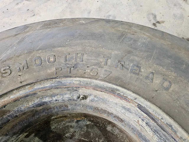 Firestone - banden 16.9-30 - afbeelding 7 van  7