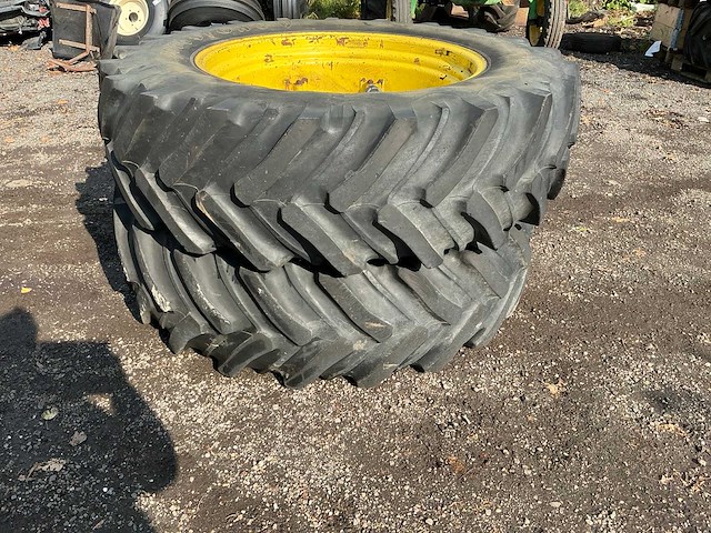 Firestone 18.4r38 radial 7000 band, wiel en velg (2x) - afbeelding 1 van  9