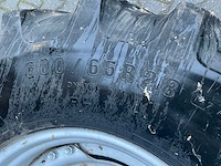 Firestone 600/65 r28 trekkerband op 8-gaats velg (2x) - afbeelding 9 van  10