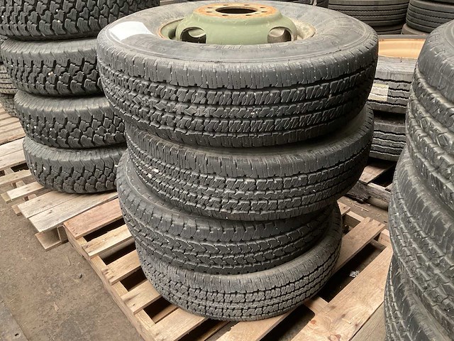 Firestone verschillende banden (4x) - afbeelding 2 van  3