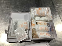 First aid (2x) - afbeelding 6 van  6