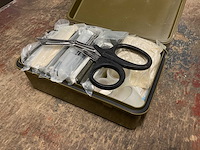 First aid kit - afbeelding 3 van  4