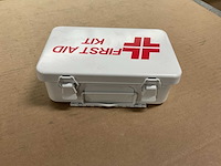 First aid kit - afbeelding 3 van  5