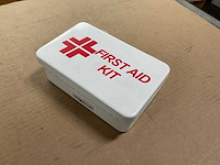 First aid kit - afbeelding 1 van  3