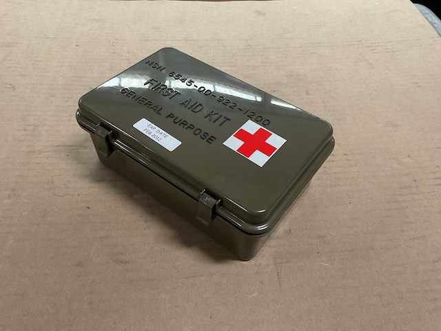 First aid kit - afbeelding 1 van  2