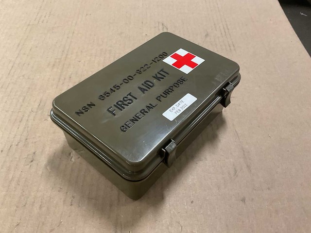 First aid kit - afbeelding 2 van  5