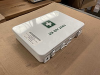 First aid kit - afbeelding 3 van  6