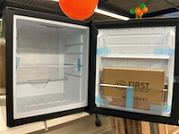 First austria mini koelkast - afbeelding 4 van  5