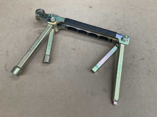 First responder tool (2x) - afbeelding 1 van  3