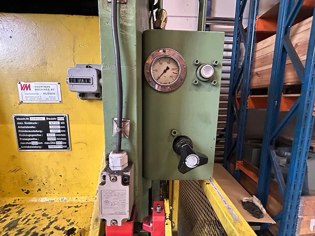 Fischer - 1979 - hydraulische pers - afbeelding 25 van  28