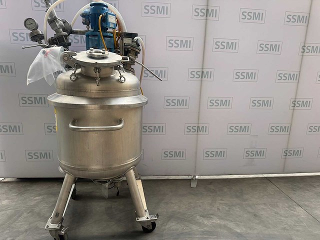Fischer - procesvat/reactor met een bovenop gemonteerde roermachine/mixer - afbeelding 8 van  12