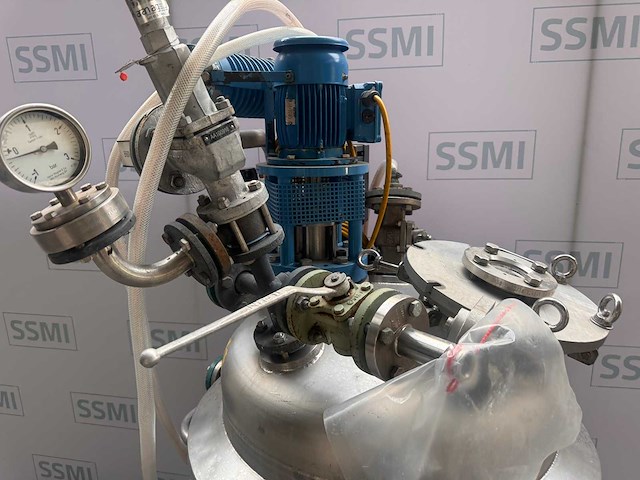 Fischer - procesvat/reactor met een bovenop gemonteerde roermachine/mixer - afbeelding 5 van  7