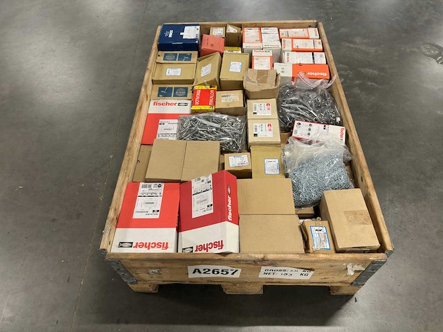 Fischer / mix - partij gemengde bevestigingsmaterialen bouten / moeren - afbeelding 1 van  13