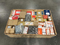 Fischer / mix - partij gemengde bevestigingsmaterialen bouten / moeren - afbeelding 8 van  13