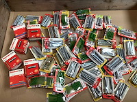 Fischer mix kavel diverse bevestigingsmaterialen (72x) - afbeelding 1 van  6