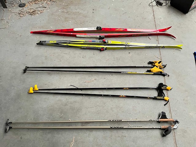 Fischer / salomon langlaufski’s + yoko / swix stokken - afbeelding 1 van  7