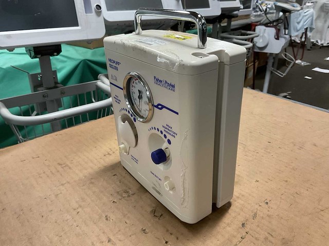 Fisher & paykel rd900 neopuff infant t-piece resuscitator - afbeelding 1 van  5