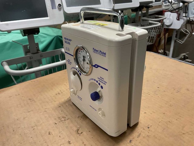 Fisher & paykel rd900 neopuff infant t-piece resuscitator - afbeelding 1 van  5