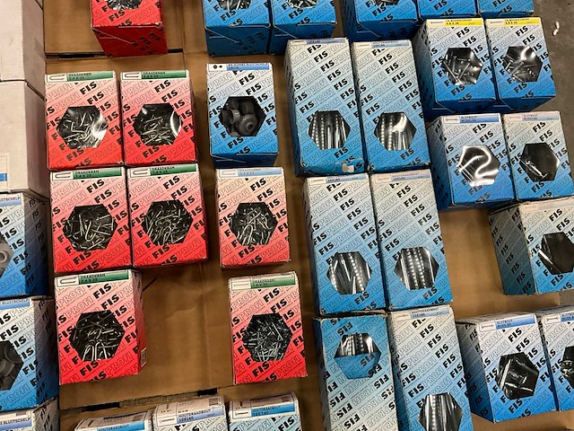 Fisprofi partij houtdraadbouten, slotbouten en diversen (62x) - afbeelding 10 van  24