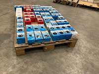 Fisprofi partij houtdraadbouten, slotbouten en diversen (62x) - afbeelding 3 van  24