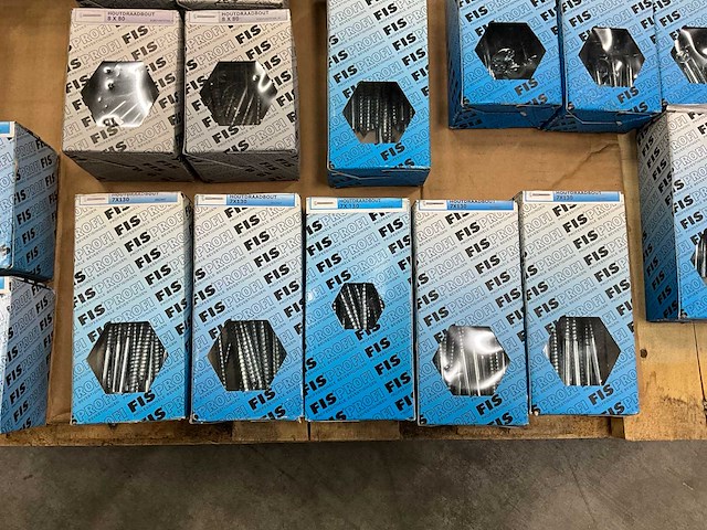 Fisprofi partij houtdraadbouten, slotbouten en stokeinden (80x) - afbeelding 3 van  20