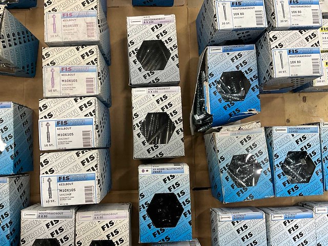 Fisprofi partij houtdraadbouten, slotbouten en stokeinden (80x) - afbeelding 11 van  20