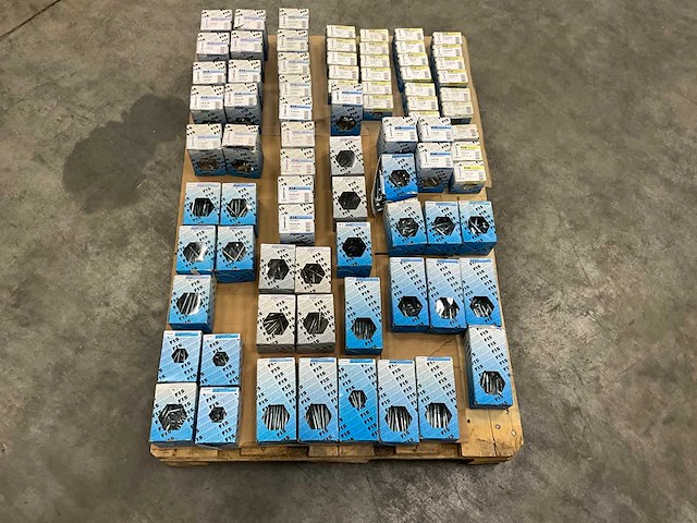 Fisprofi partij houtdraadbouten, slotbouten en stokeinden (80x) - afbeelding 16 van  20