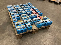 Fisprofi partij isolatieschroeven, slotbouten, keilbouten en overige (60x) - afbeelding 16 van  22