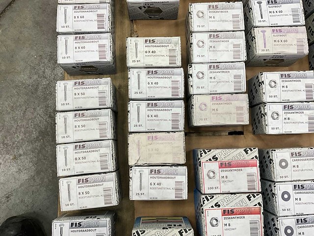 Fisprofi partij oa rvs moeren, sluitringen, houtdraadbouten en diversen (135x) - afbeelding 2 van  36