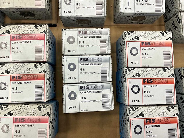 Fisprofi partij oa rvs moeren, sluitringen, houtdraadbouten en diversen (135x) - afbeelding 10 van  36