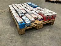 Fisprofi partij oa rvs moeren, sluitringen, houtdraadbouten en diversen (135x) - afbeelding 1 van  36