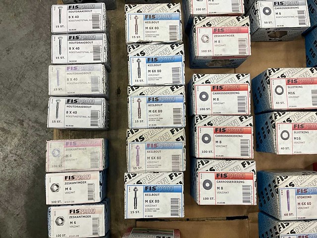 Fisprofi partij oa rvs moeren, sluitringen, houtdraadbouten en diversen (135x) - afbeelding 15 van  36