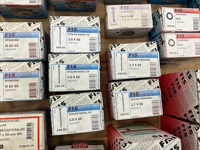 Fisprofi partij oa rvs moeren, sluitringen, houtdraadbouten en diversen (135x) - afbeelding 18 van  36