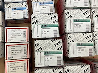 Fisprofi partij oa rvs moeren, sluitringen, houtdraadbouten en diversen (135x) - afbeelding 22 van  36