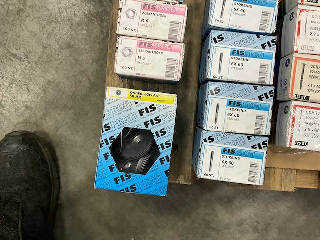 Fisprofi partij oa rvs moeren, sluitringen, houtdraadbouten en diversen (135x) - afbeelding 29 van  36