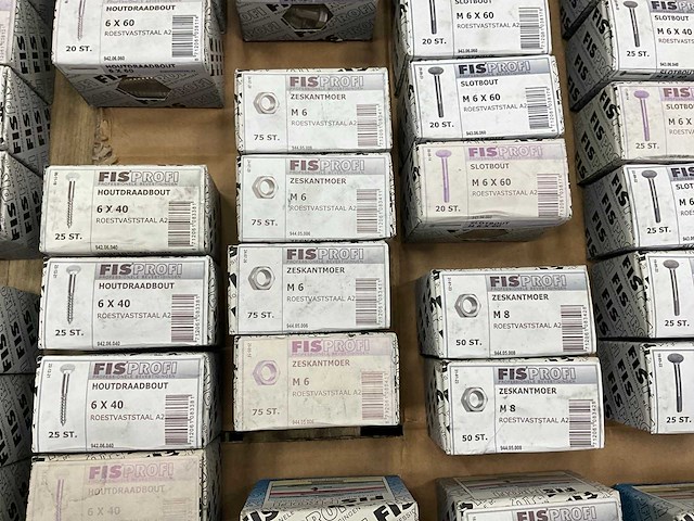 Fisprofi partij oa rvs moeren, sluitringen, houtdraadbouten en diversen (135x) - afbeelding 36 van  36
