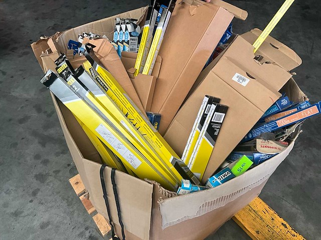 Fister / kar-s / requal - ruitenwissers - partij auto onderdelen - afbeelding 1 van  10