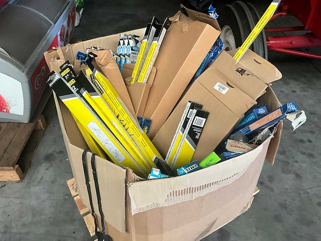 Fister / kar-s / requal - ruitenwissers - partij auto onderdelen - afbeelding 2 van  10