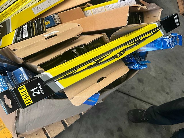 Fister / kar-s / requal - ruitenwissers - partij auto onderdelen - afbeelding 9 van  10