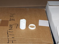 Fitting-onderdelen in 2 dozen. - afbeelding 1 van  3