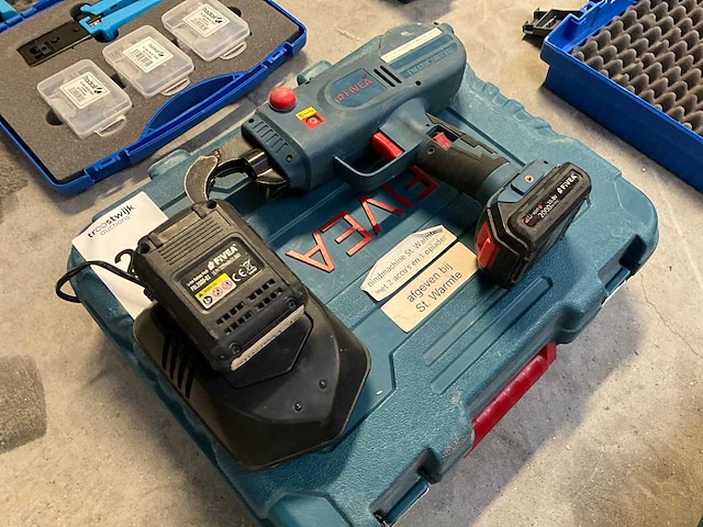 Fivea rt308c accu vlechtmachine - afbeelding 2 van  3