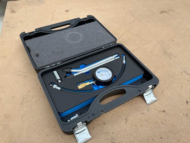Fix compressiemeter set benzine - afbeelding 1 van  1