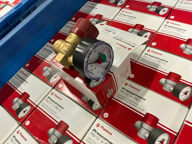 Flamco prescomano veiligheidsventielen met manometer (28x) - afbeelding 7 van  9