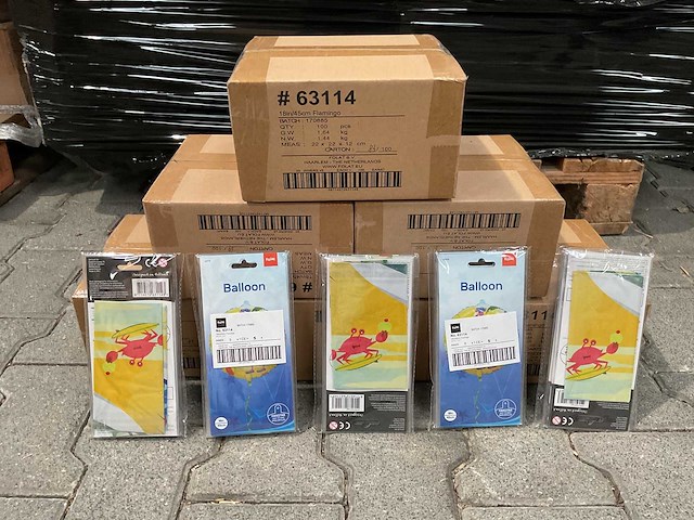 Flamingo op het strand folie ballon (600x) - afbeelding 2 van  5